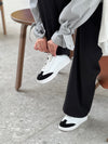 Street Chic Sneakers - White x Black