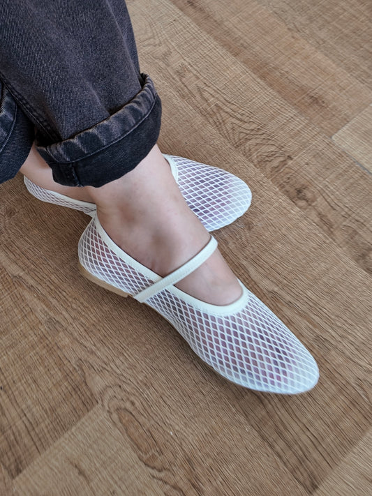 The Bianca Ballerina - white