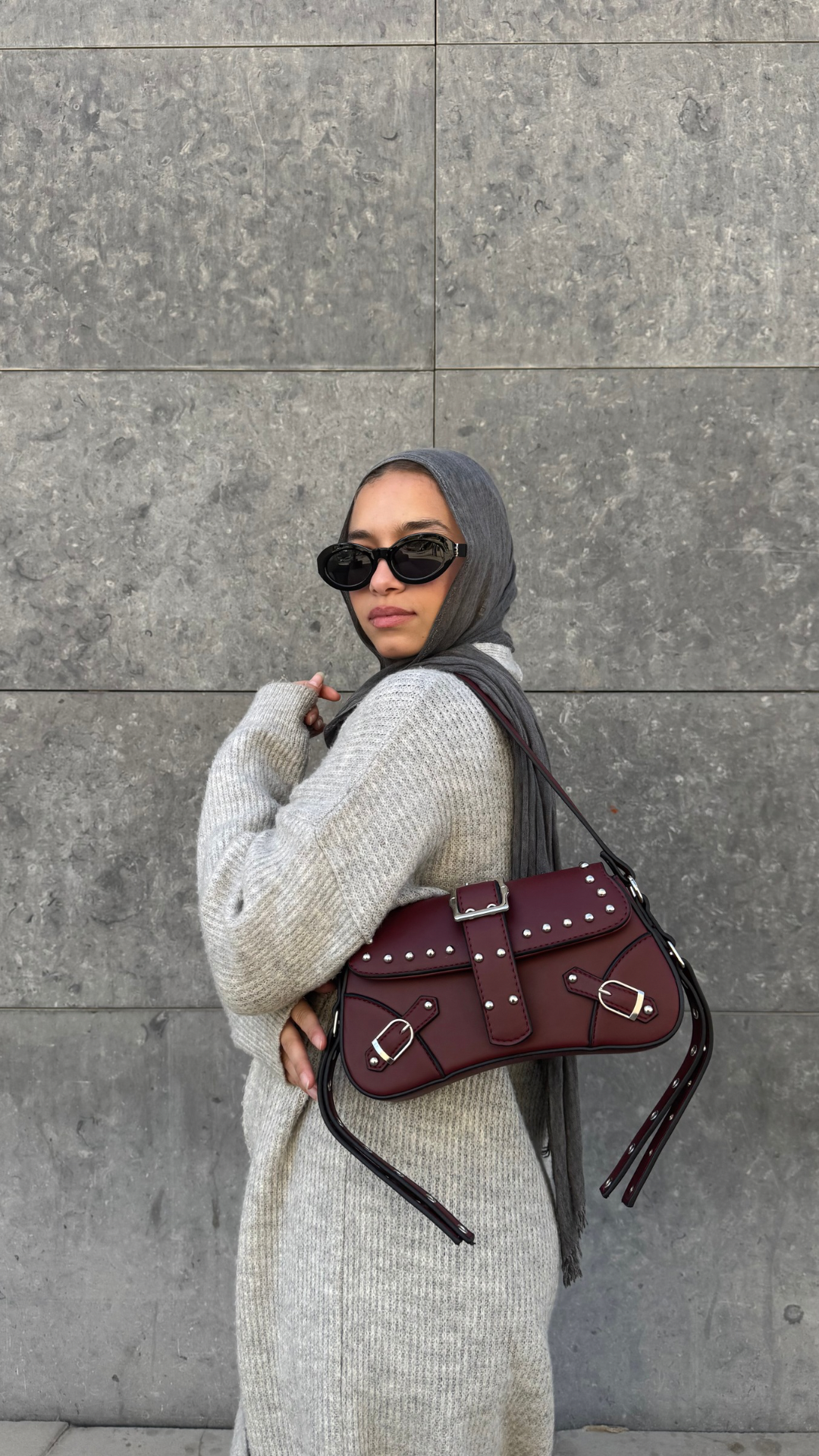 Rebel bloom - burgundy