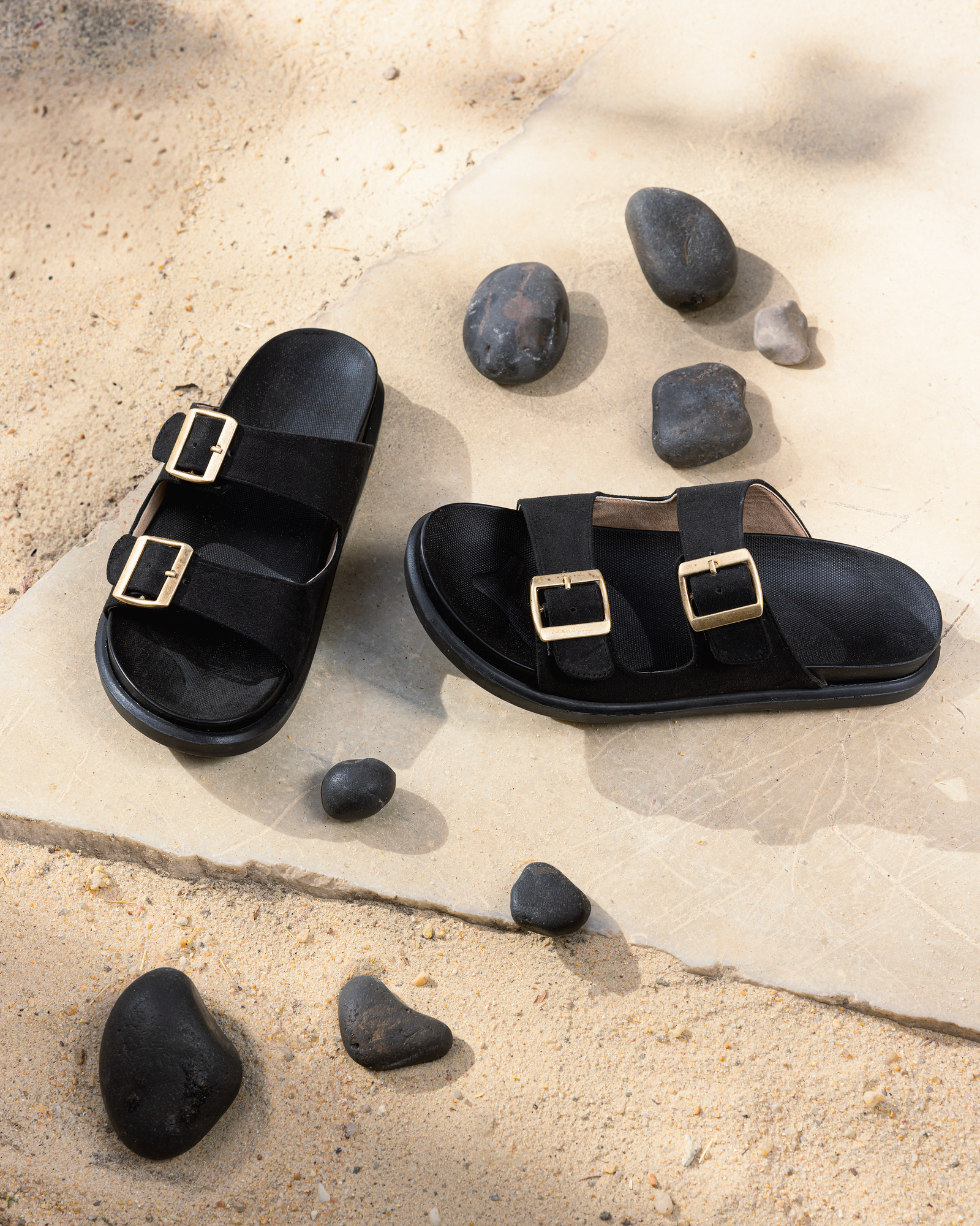 Summer lovin’ slipper - black