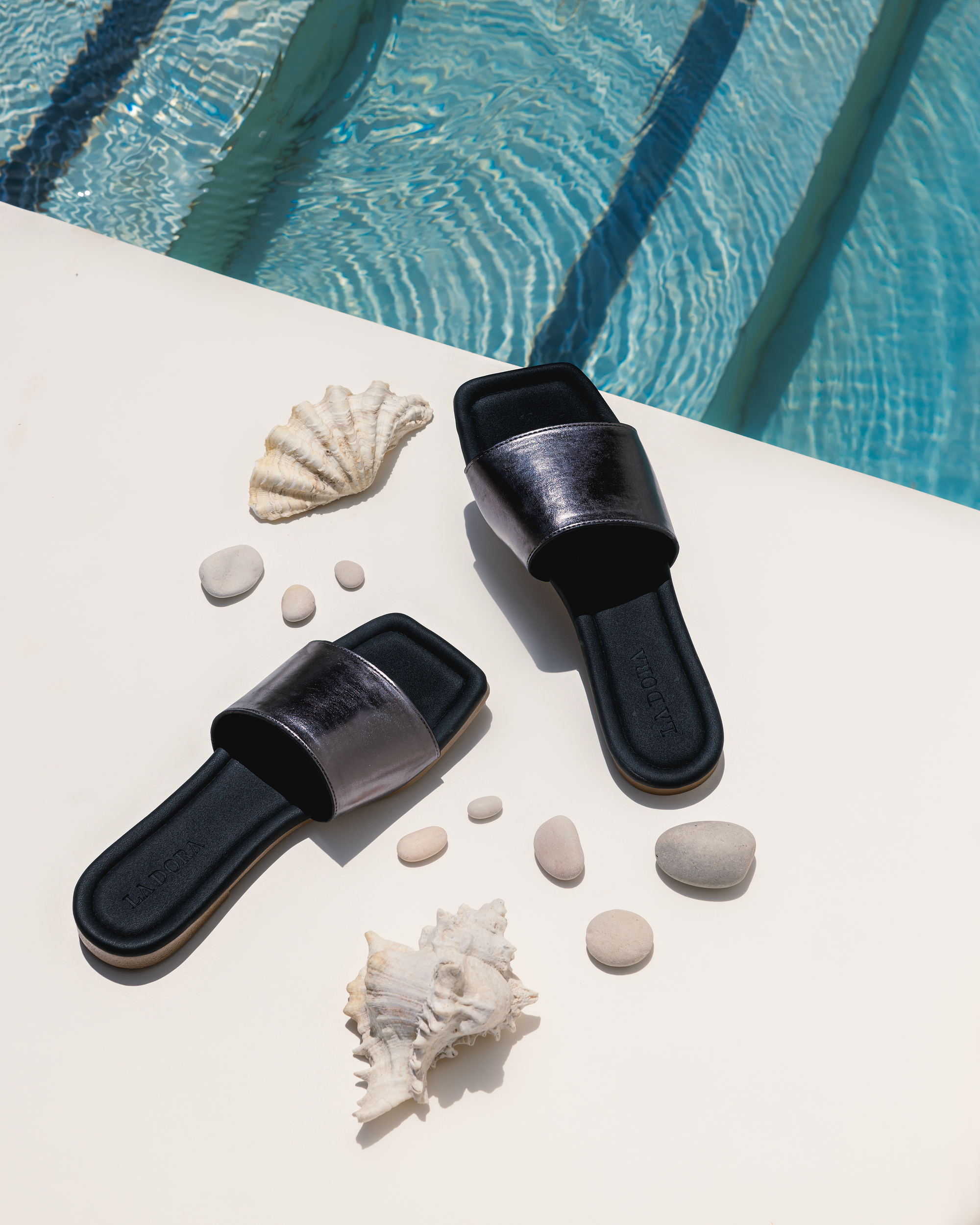 Beachy bliss slipper - dark grey