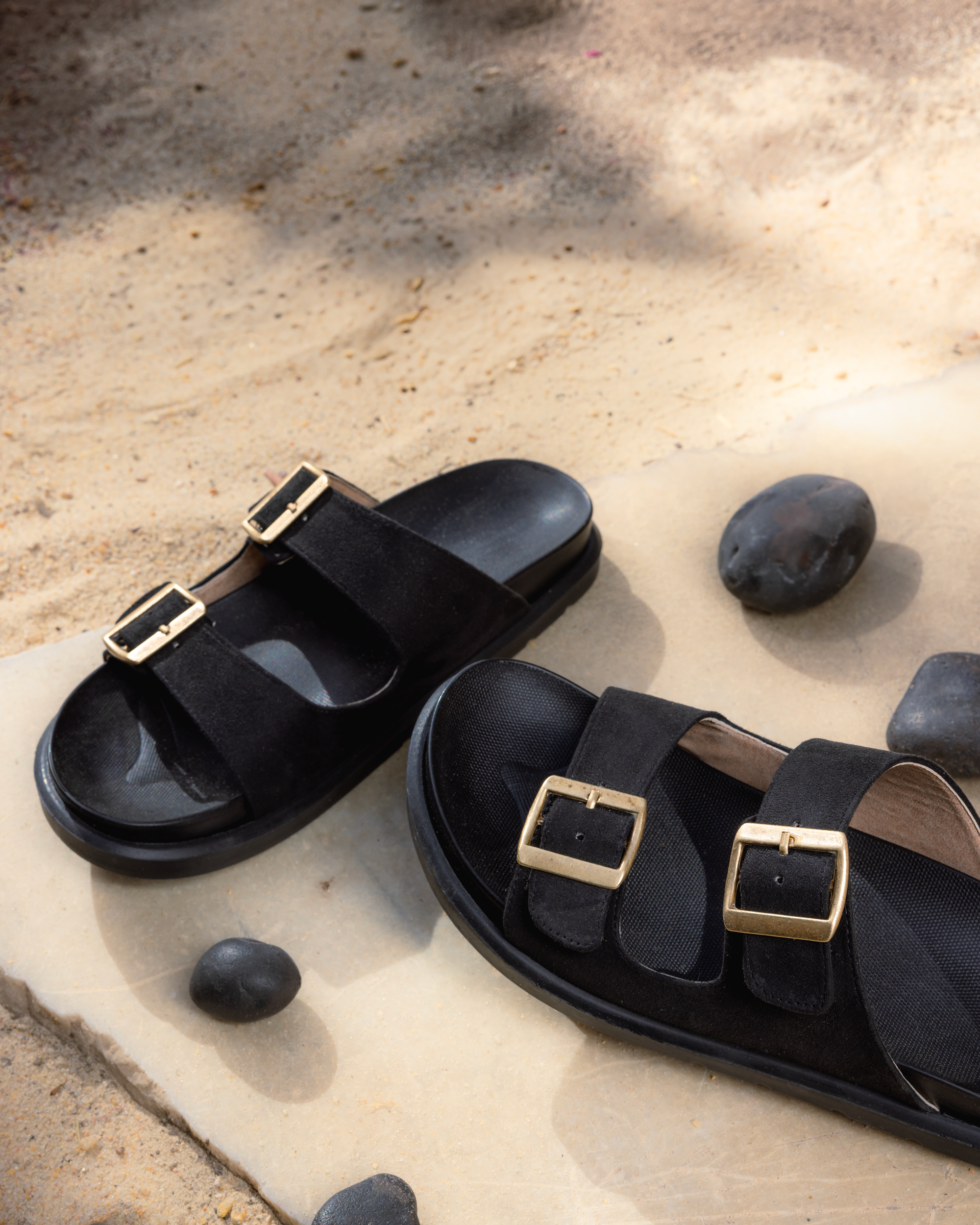 Summer lovin’ slipper - black