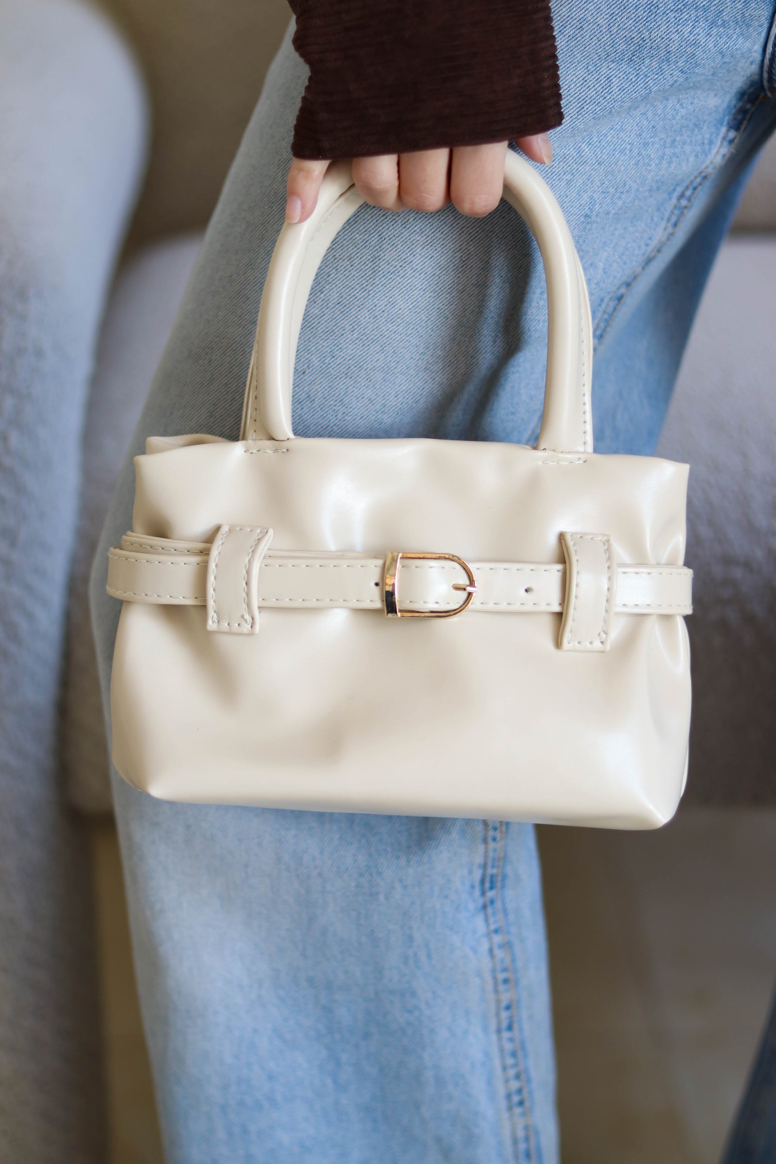 The belted mini bag - light beige