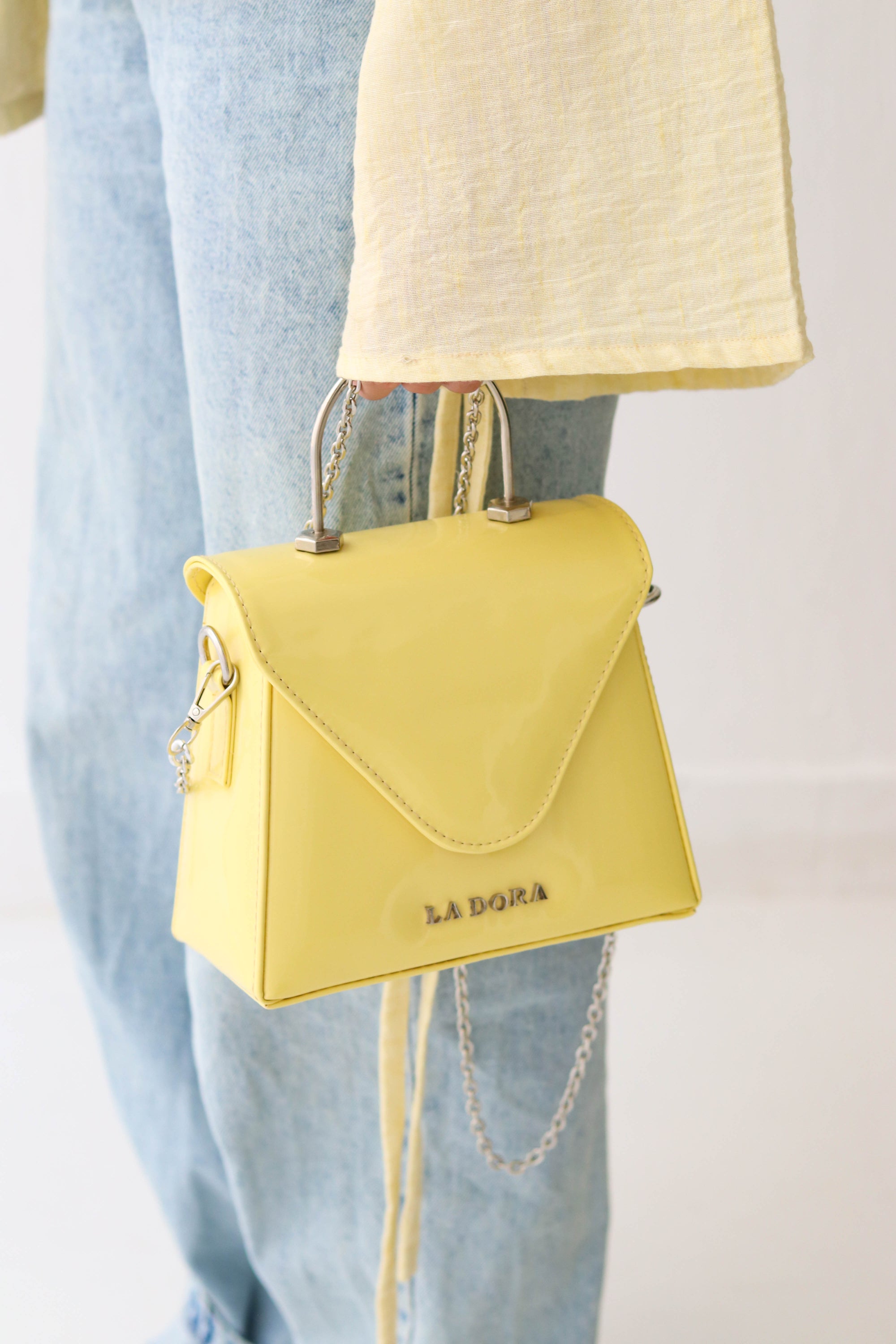 Pastel haze - butter yellow