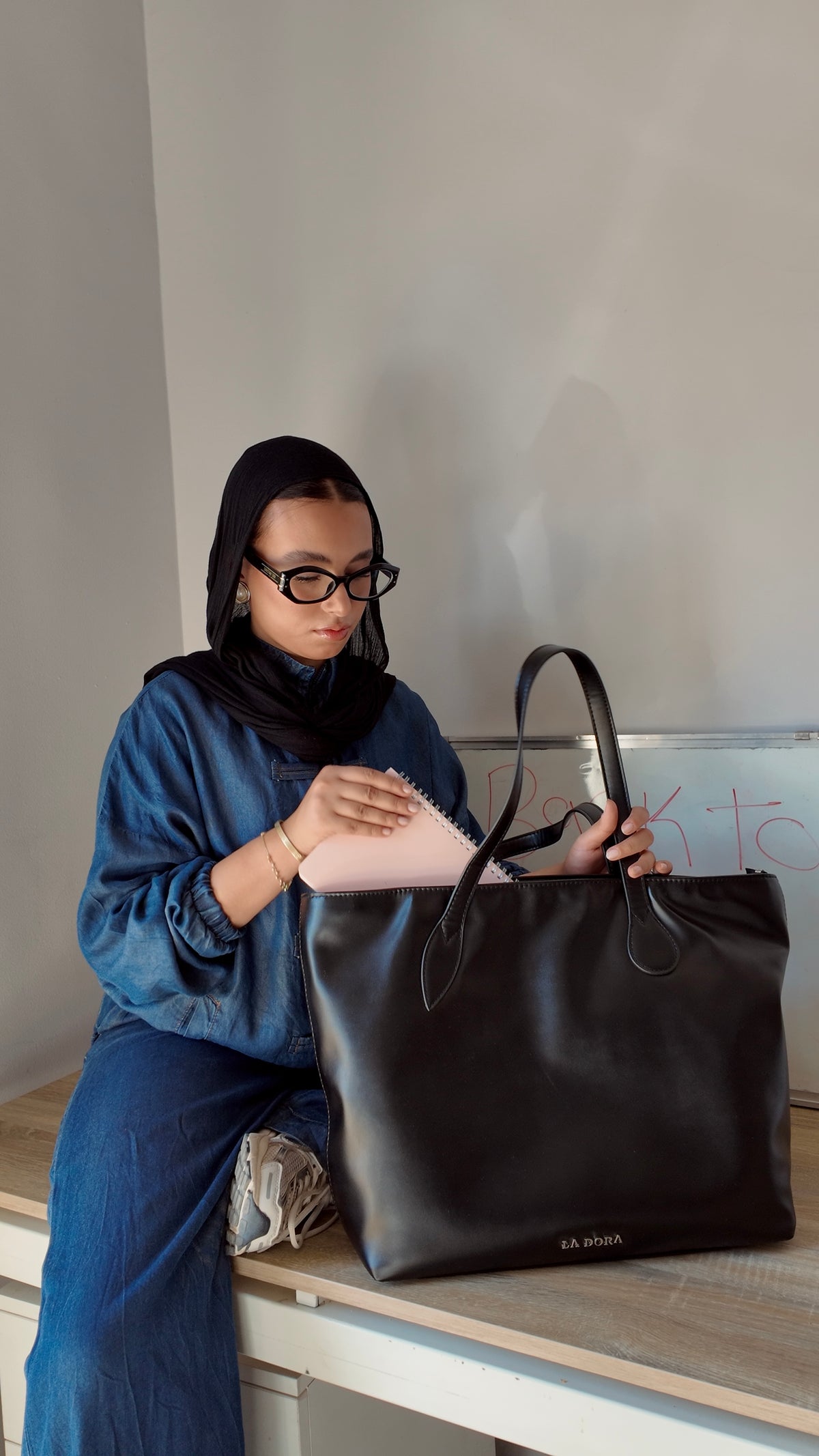 She means business - Black