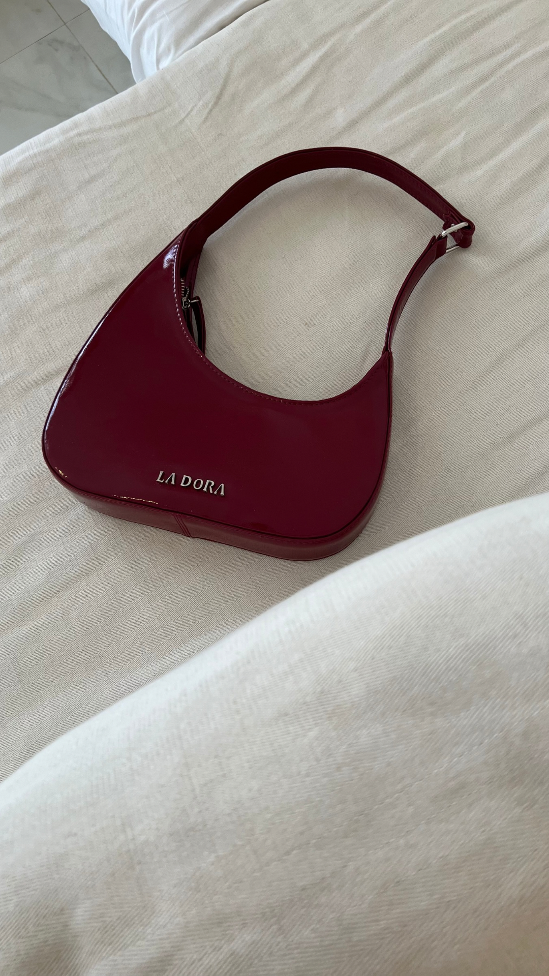 Chic Aura Bag - Burgundy