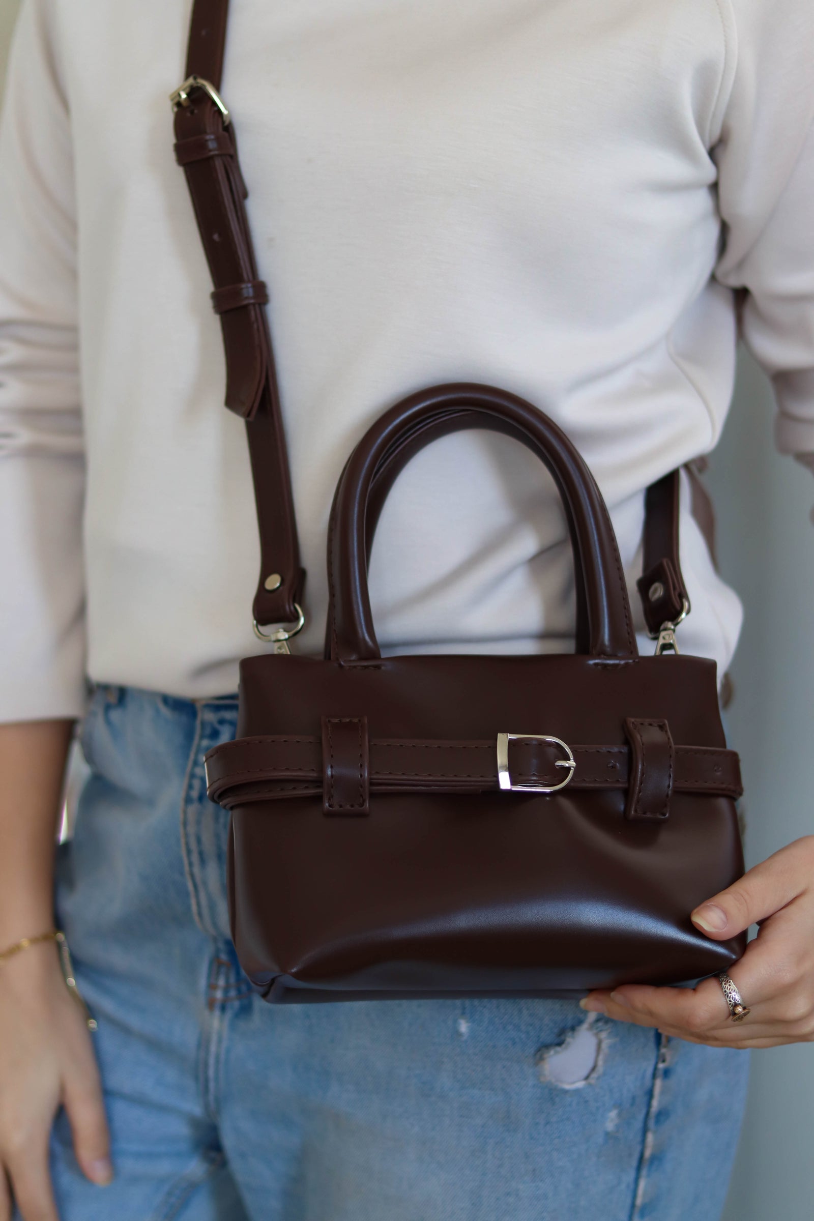 The belted mini bag - brown
