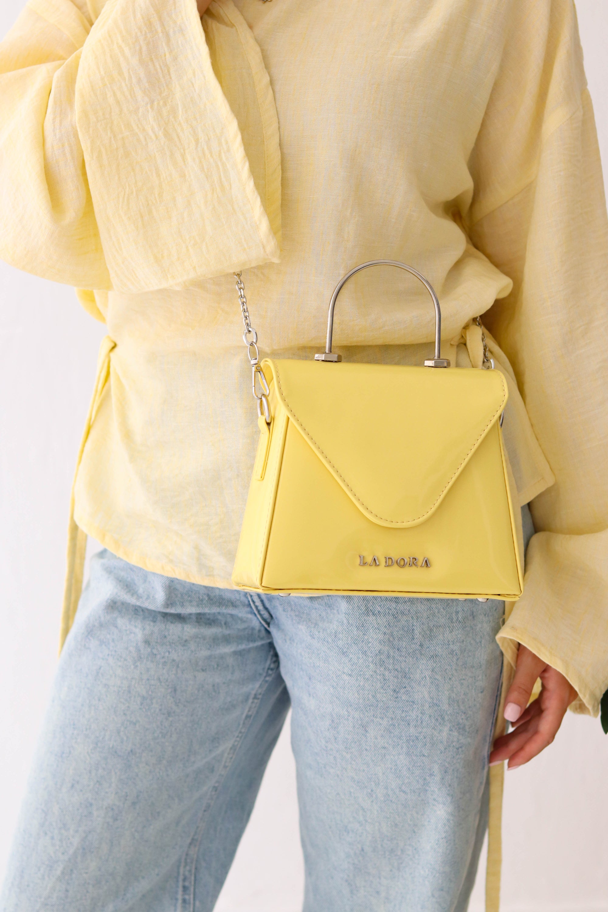 Pastel haze - butter yellow