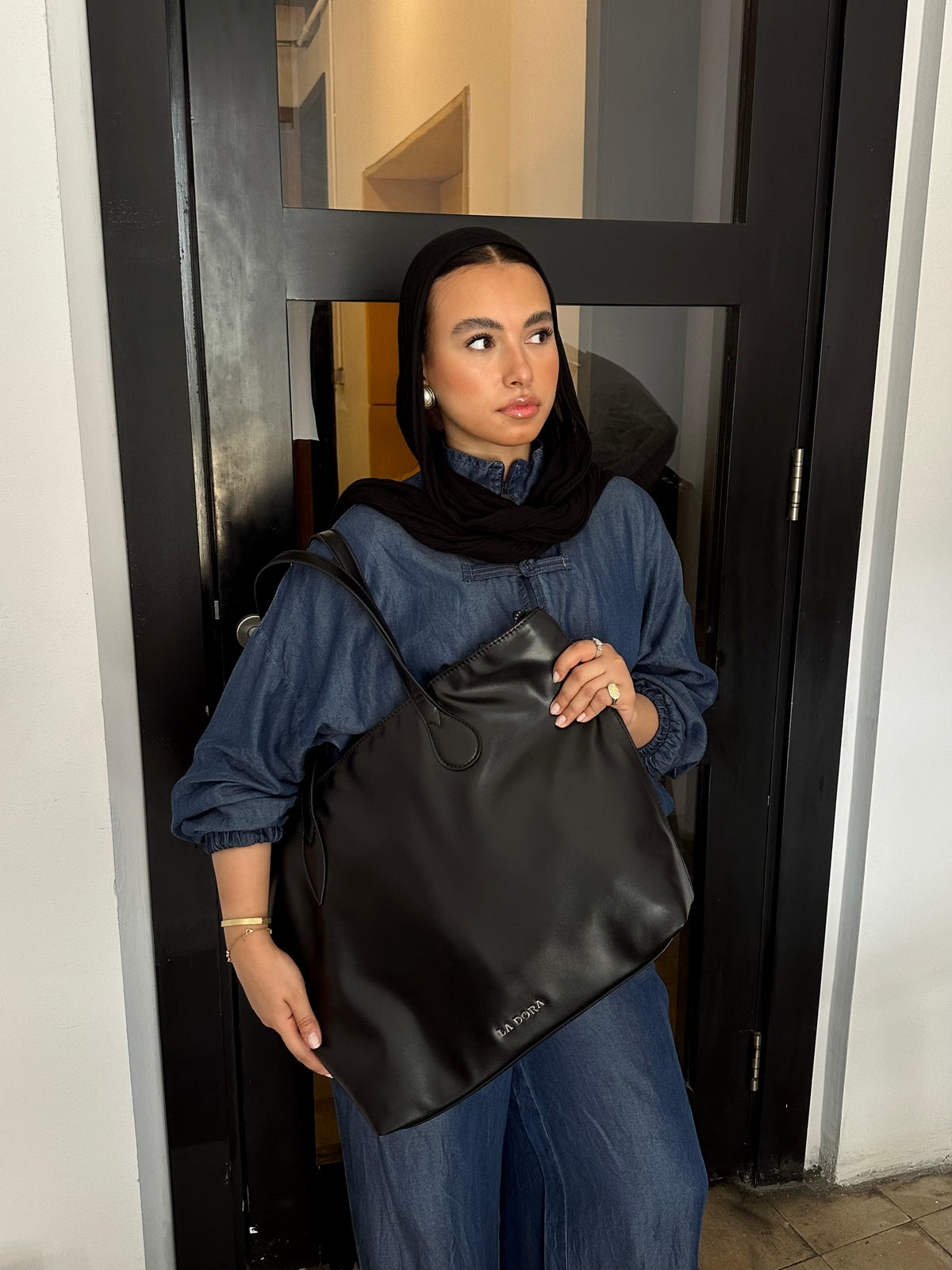She means business - Black